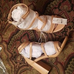 Size 7 Womens NY&C Gladiator shoes.